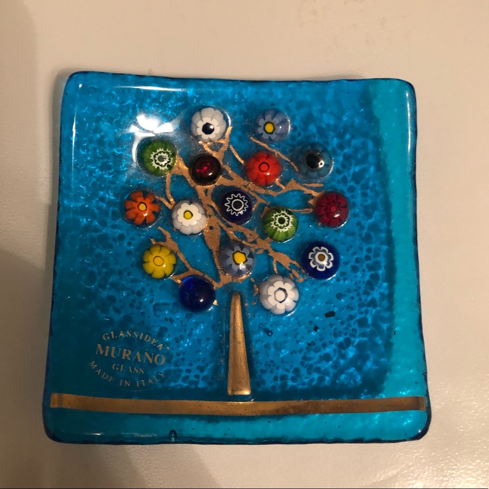 Decorative jewelry holder